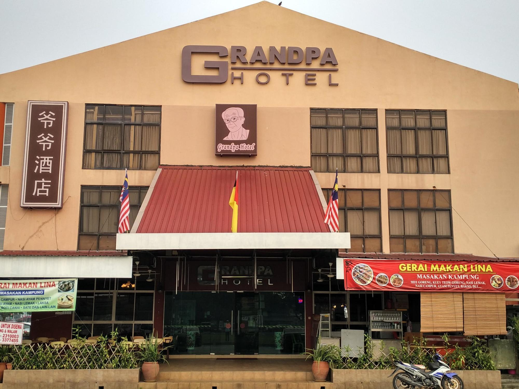 Grandpa Hotel Porto Dickson Exterior foto