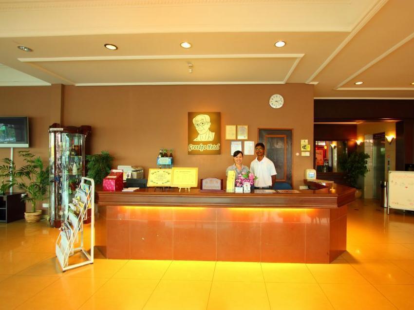 Grandpa Hotel Porto Dickson Exterior foto