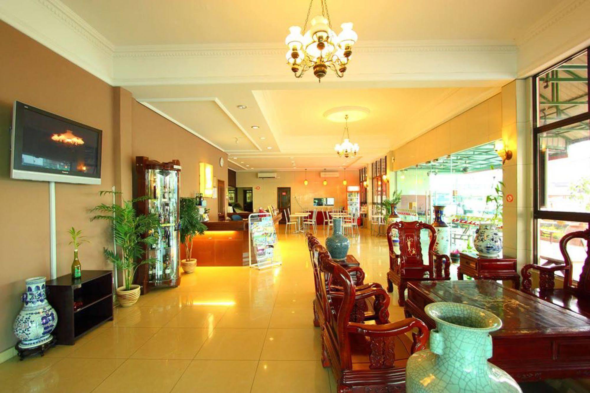 Grandpa Hotel Porto Dickson Exterior foto